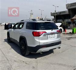 GMC Acadia